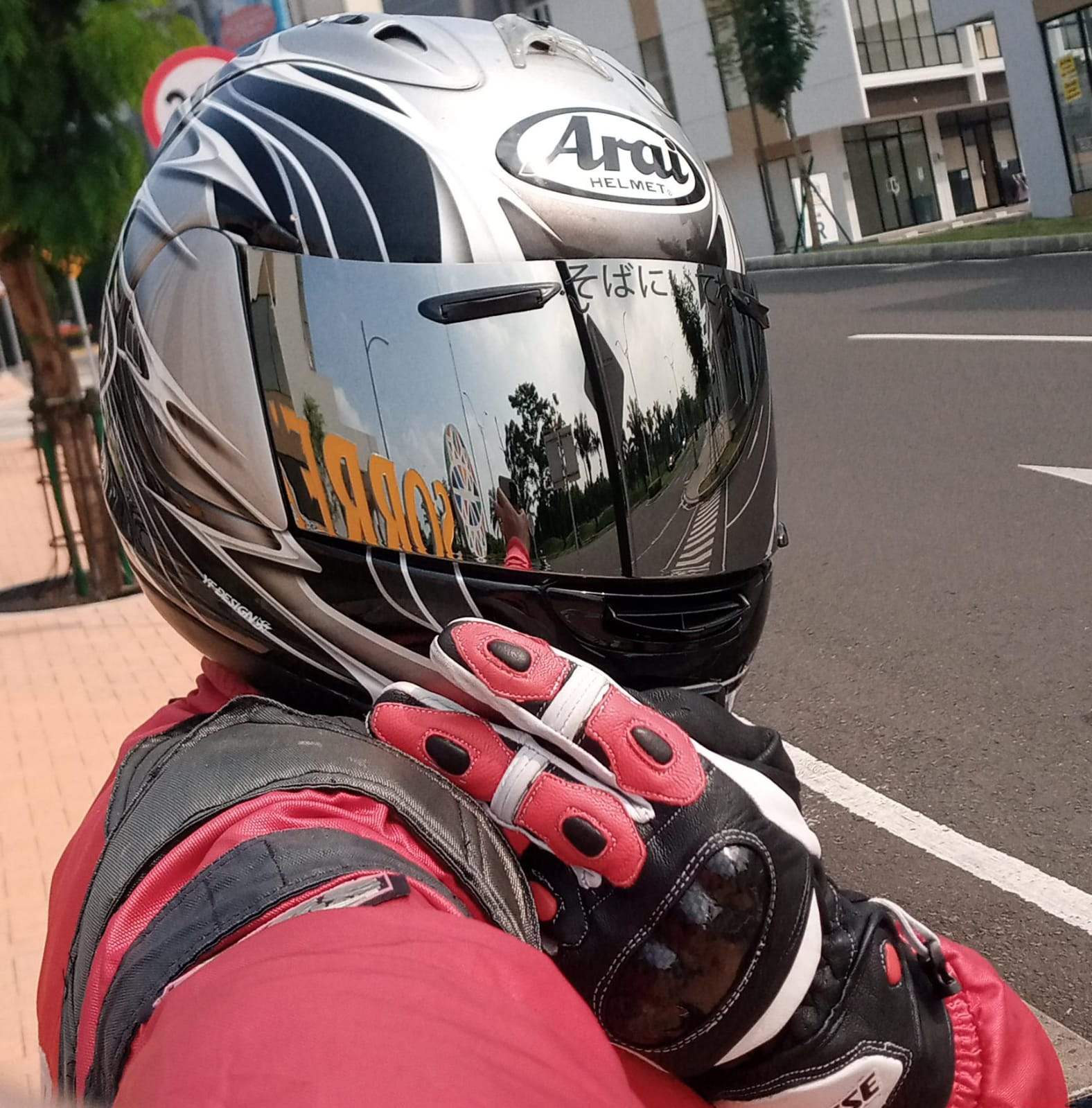 Biker Gloves, Ternyata Fungsinya Penting Banget Loh, Sob!