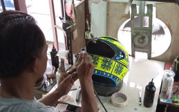 Helm Airbrush Perlu Perawatan Lebih, Ini Caranya Sob!