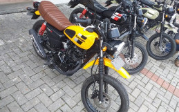 Perdana, Kawasaki Ajak Wartawan Jajal W175TR di Tangerang