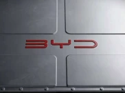BYD Punya Cara Aneh Dinginkan Baterai, Sel Langsung Direndam Cairan