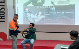 Cara Isuzu Tingkatkan Kompetensi Calon Driver dari SMK Binaan