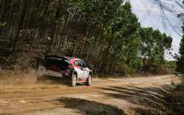 Adi Indiarto dan Ryan Nirwan Antar Toyota Gazoo Racing Duduki Podium Tertinggi