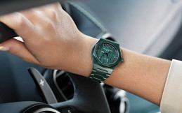 Aston Martin dan Girard-Perregaux Buat Jam Tangan Mewah Edisi Terbatas