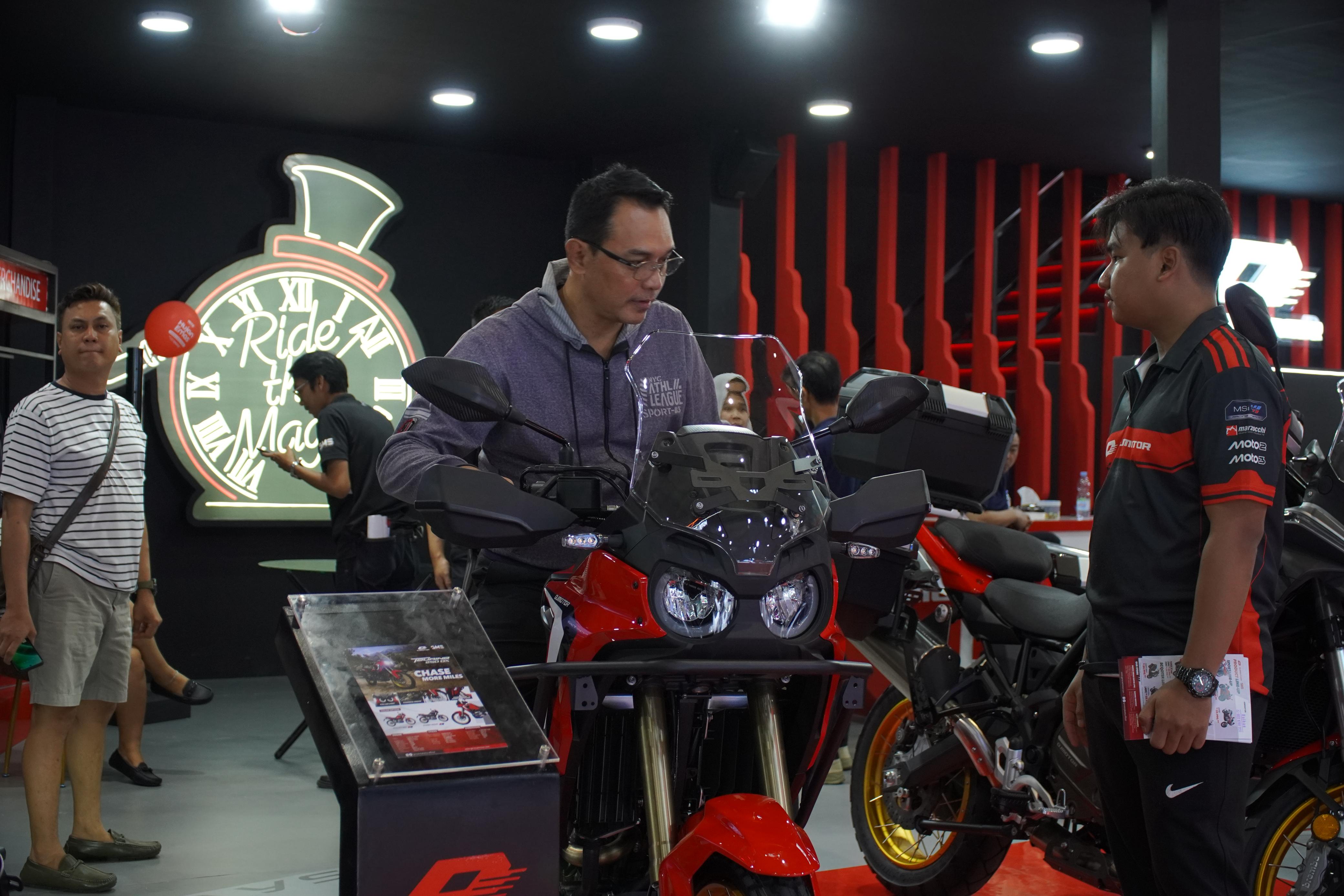 Tak Sekadar Jualan, QJMotor Ajak Konsumen ke Pabrik di Tiongkok
