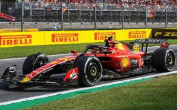 Carlos Sainz, Siang Naik Podium Malam Tangkap Maling di Italia