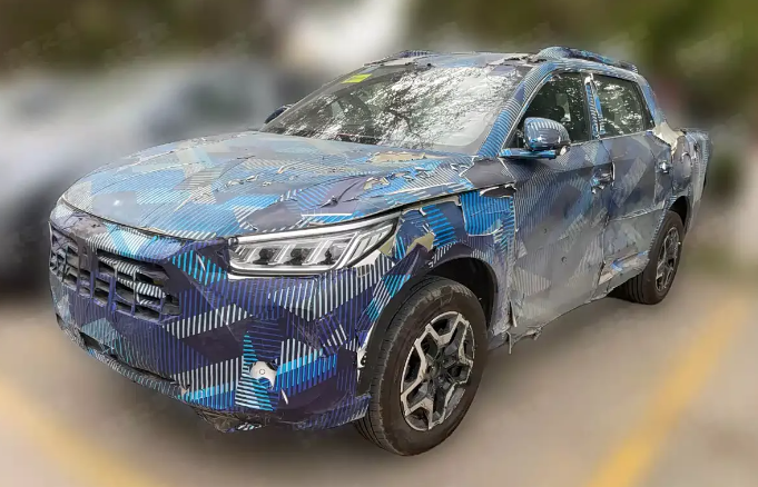 Menyasar Pasar Entry-Level, BYD Uji Coba Pikap Kompak PHEV di Jalanan Umum