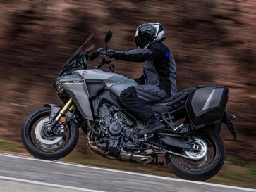 Yamaha Tracer 9 GT Hadirkan Boks Motor Lepas-Pasang Keyless