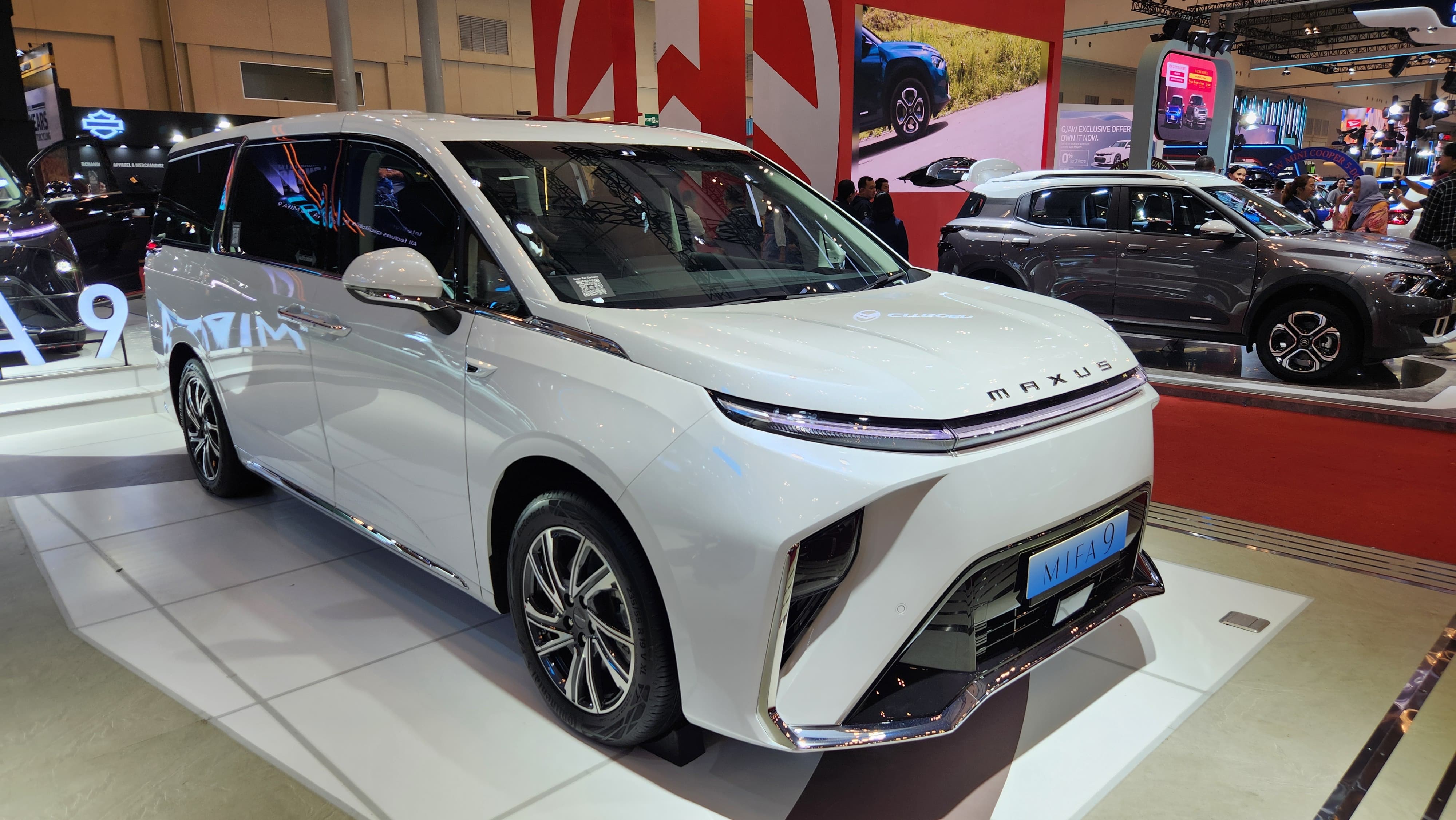 Simak Daftar MPV Hybrid dan Listrik yang Beredar di Indonesia Ini