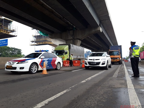 H-4 Lebaran 2020, Sebanyak 4.000 Kendaraan Dikeluarkan ke GT Cikarang Barat 3 
