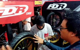 FDR Pamer Ban Andalan di Hadapan Ribuan Bikers 