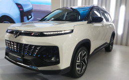 New Wuling Almaz RS Pro Hybrid Dibanderol Rp 438 Juta