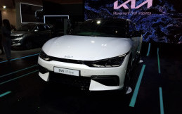 Adakan Program, Kia Serahkan EV6 Kepada Konsumen Perdana di ajang GJAW 2023