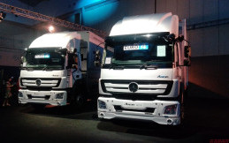 Daimler Tanam Bibit Mangrove di Nusa Dua Bali Sebanyak Penjualan Kendaraannya