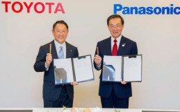 Toyota - Panasonic Kembangkan Mobil Listrik