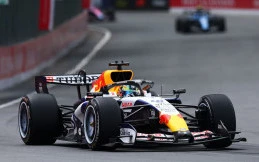 Berita F1: Arvid Lindblad Turut Andil dalam Pertarungan Racing Bulls