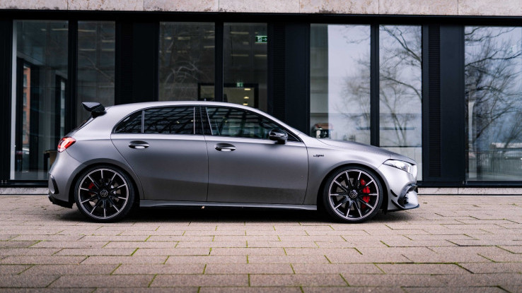 Kalem dan Sangar, Mercedes-AMG A45 4Matic+ Oprekan Brabus B45 450