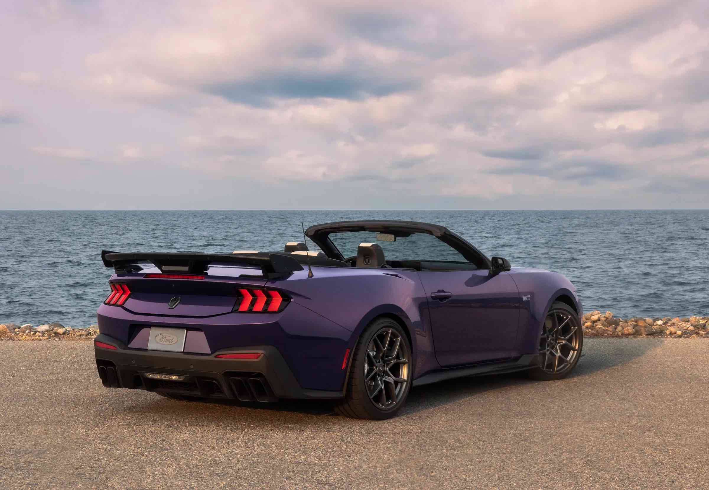 Ford Mustang Dark Horse SC Convertible 2027