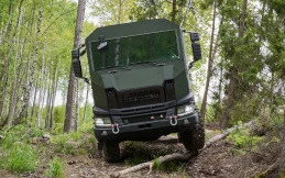 Scania Gabungkan Jalur Perakitan Truk Biasa dan Truk Lapis Baja Berstandar NATO, Begini Hasilnya