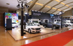 Mercedes Raih Best Booth for Cars IIMS 2017